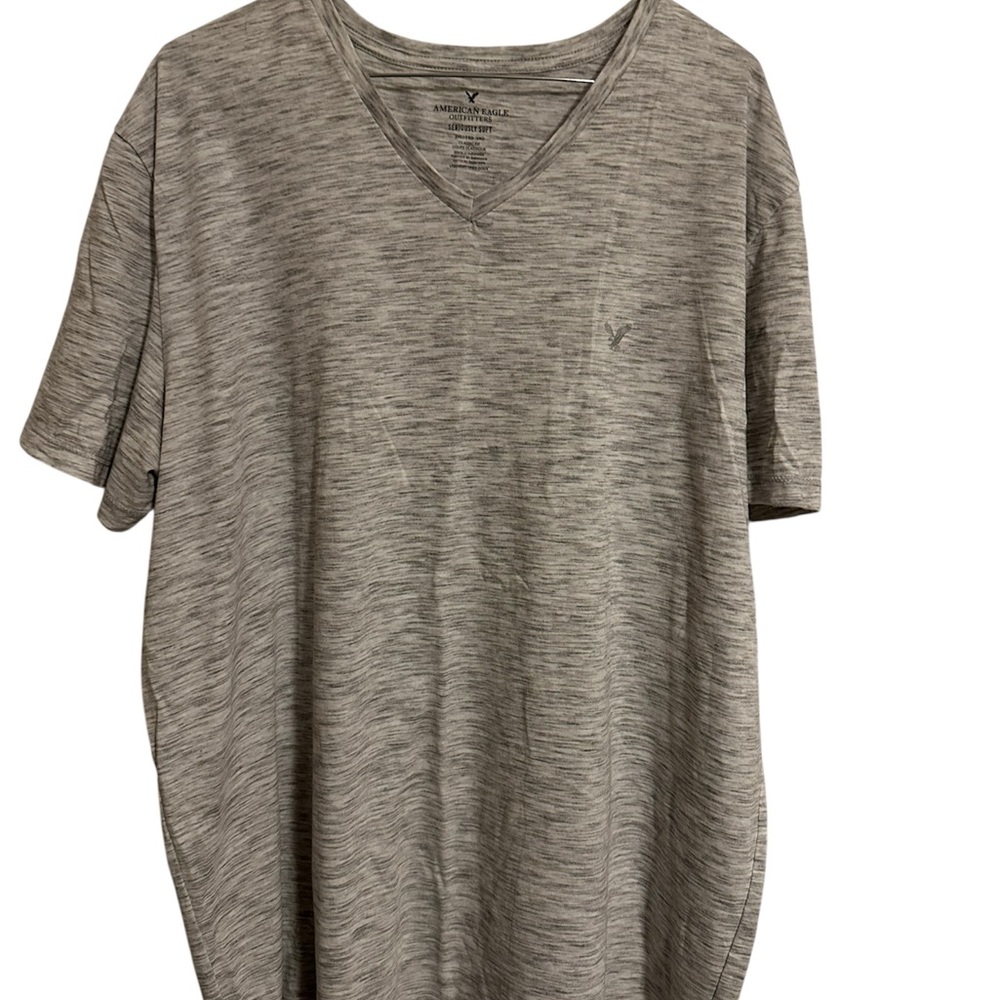 American Eagle Outfitters Heather Gray V-Neck Tee